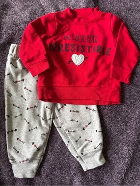 NWOT Carter's Mister Irresistible Red Infant Sweatshirt & Arrow Joggers Set, 9M